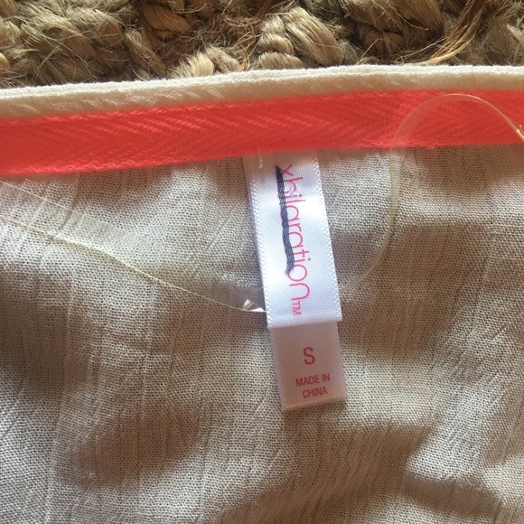 ♦️SOLD♦️ Boho Fringe Kimono - Picture 4 of 4